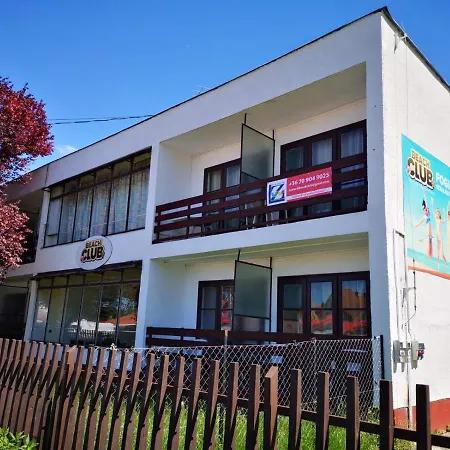 Beach Club Panzio Es Camping Aparthotel Zamardi