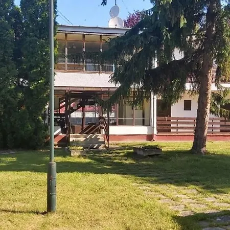 Beach Club Panzio Es Camping Zamárdi